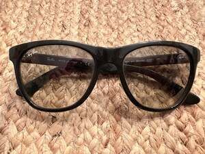 Ray-Ban RB4184 601/32 Shiny Black Gradient Light Grey Sunglasses